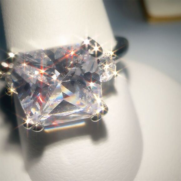 Silver Plated Cubic Zirconia Wedding Ring Size 8 - Picture 2 of 7